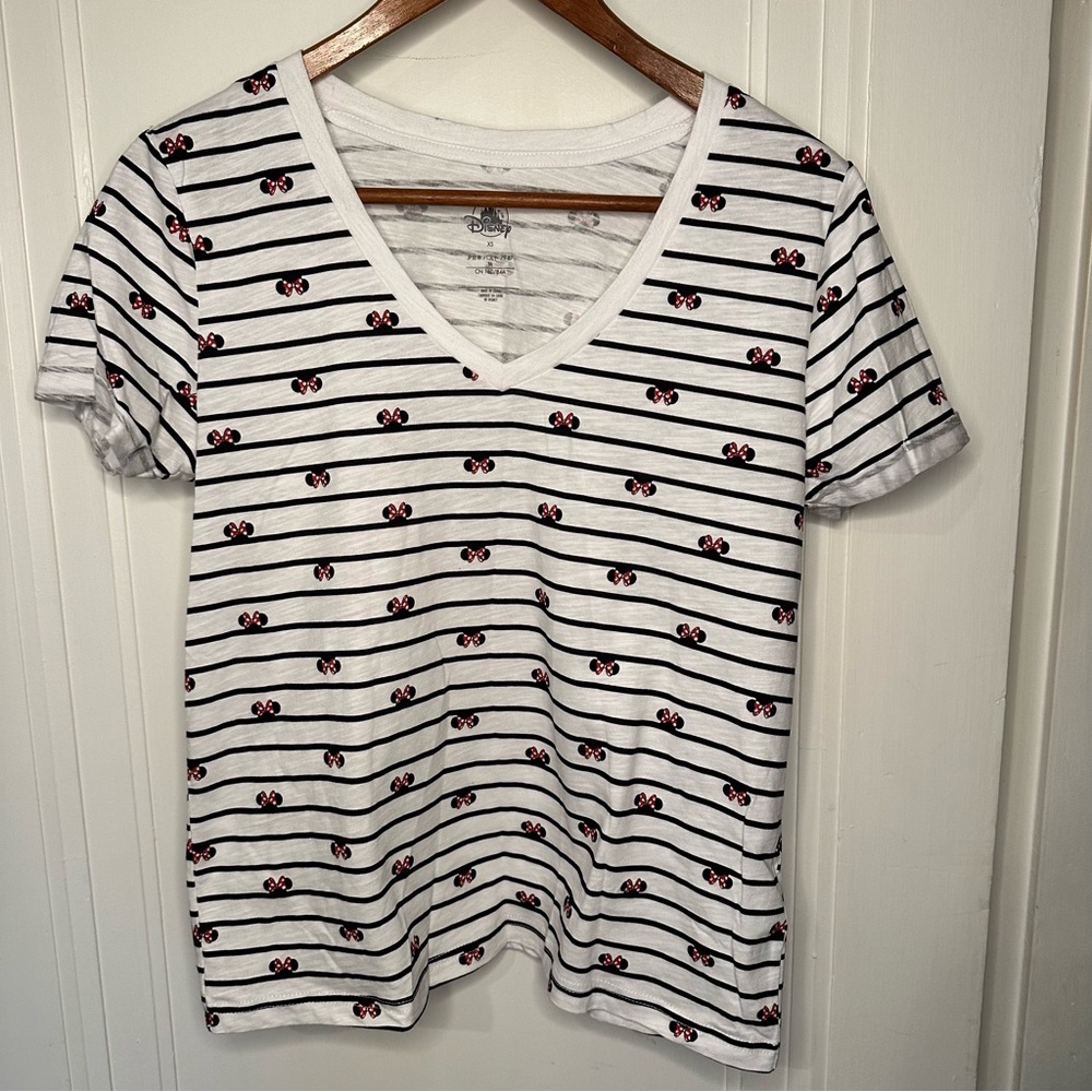 Disney Women's V-Neck Top - Black, White, and Red XS